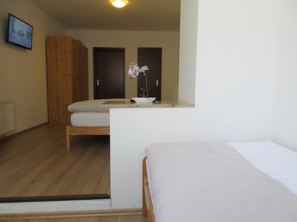 Hotel Hanseatic-Garni Βούρπεταλ Εξωτερικό φωτογραφία